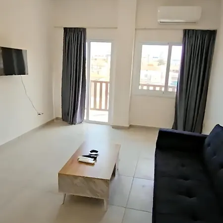 Lägenhet The Urban Heaven, 150m From Chabad Lubavitch Larnaca