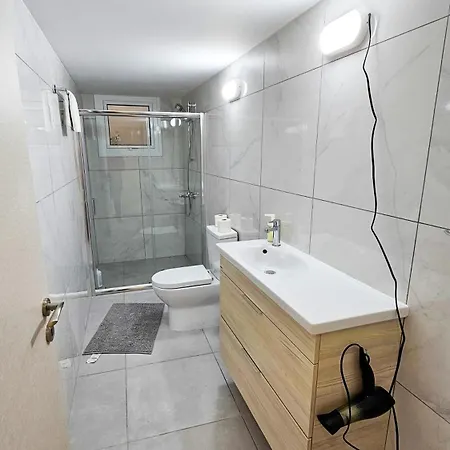 The Urban Heaven, 150m From Chabad Lubavitch شقة لارنكا